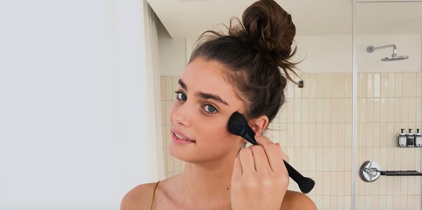 Taylor Hill's Makeup Photos & Products